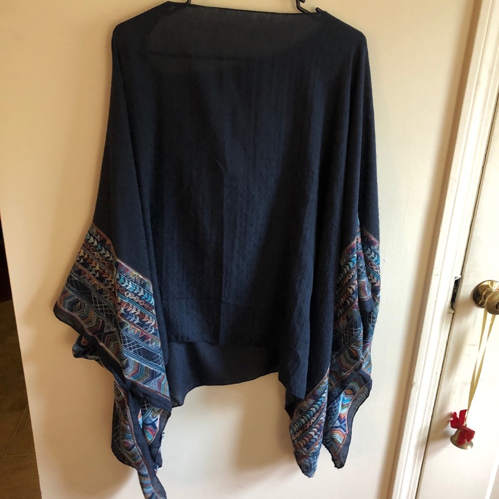 KIMONO BLOUSE NEVER WORN!